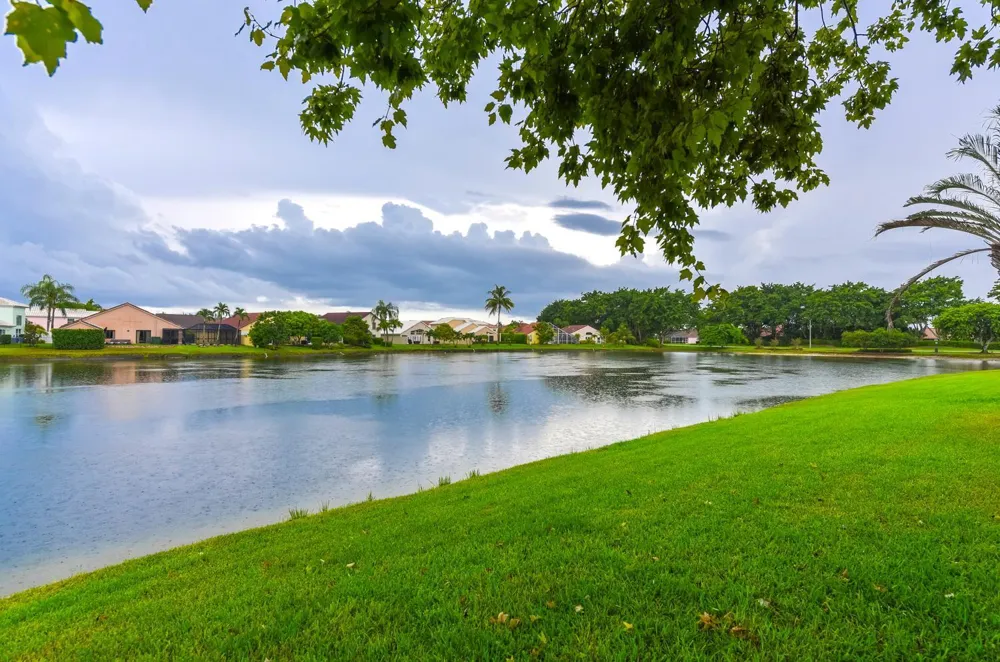 10848 Tamoron Lane Boca Raton, FL 33498