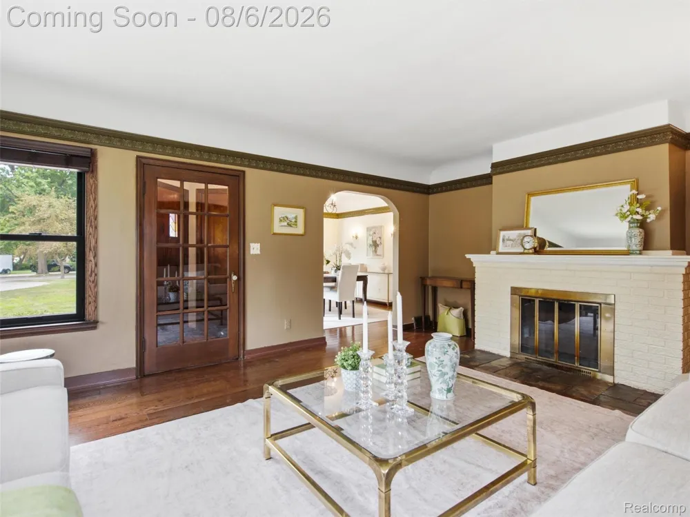 6177 Livernois Road Troy City, MI 48098