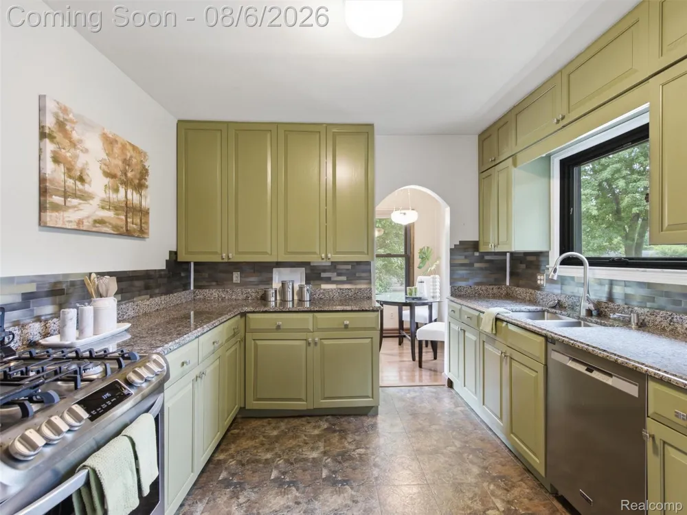 6177 Livernois Road Troy City, MI 48098