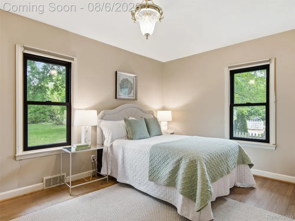 6177 Livernois Road Troy City, MI 48098