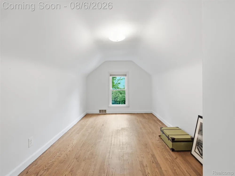 6177 Livernois Road Troy City, MI 48098