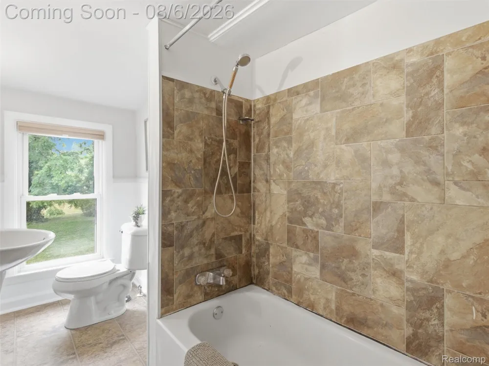 6177 Livernois Road Troy City, MI 48098