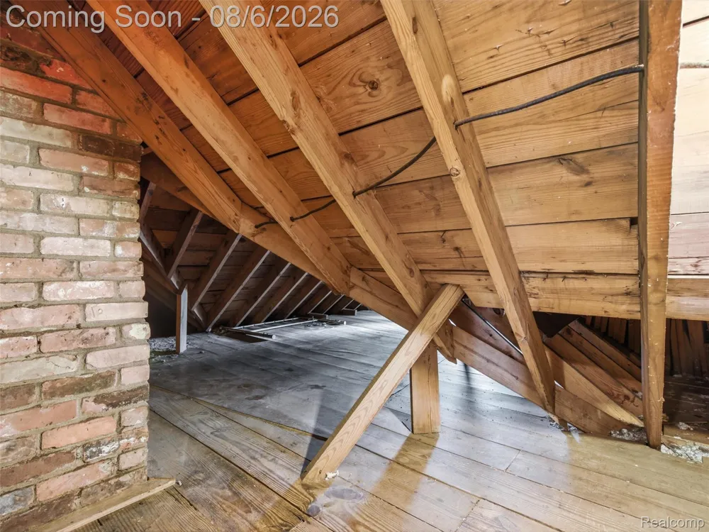 6177 Livernois Road Troy City, MI 48098