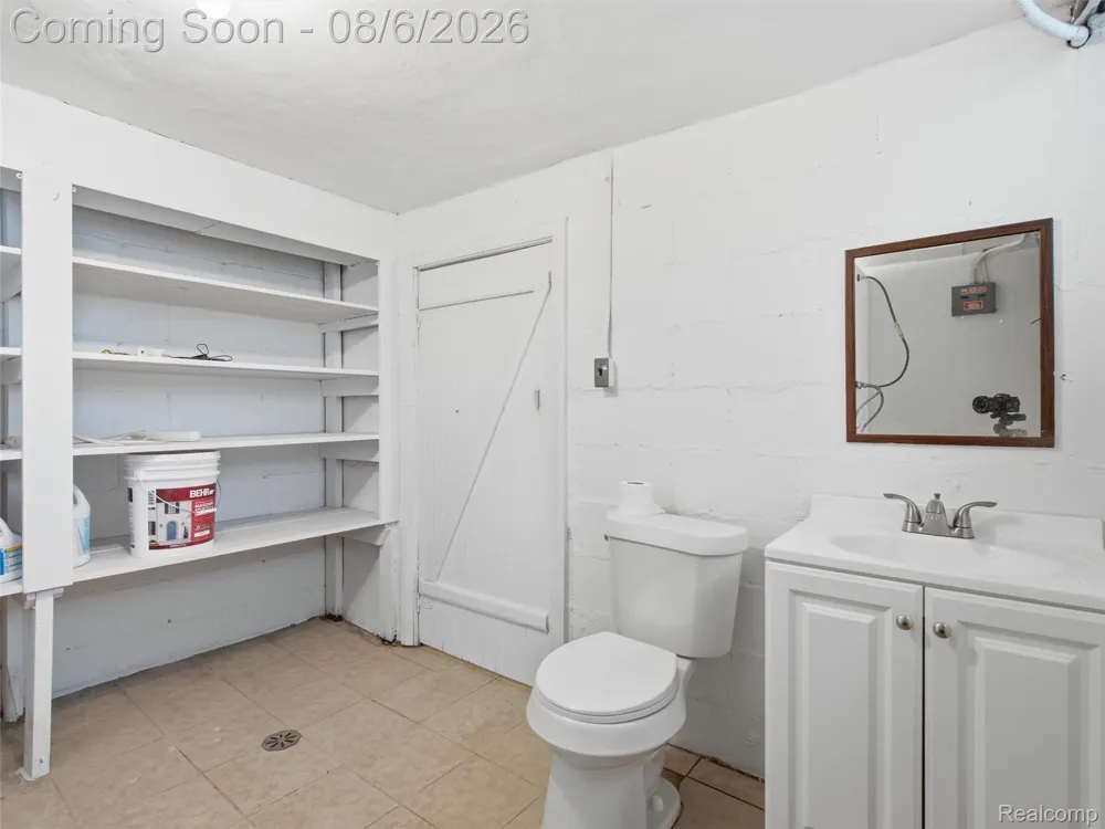 6177 Livernois Road Troy City, MI 48098