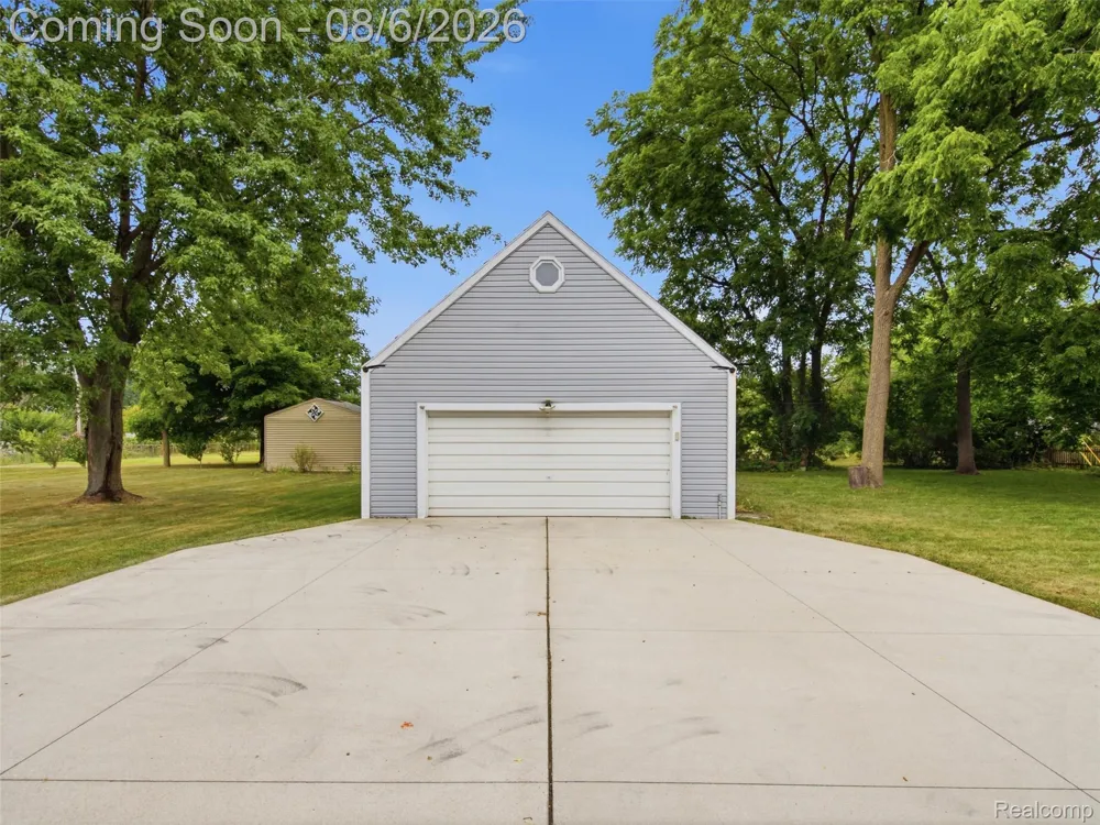 6177 Livernois Road Troy City, MI 48098