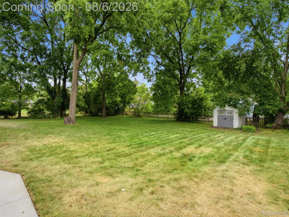 6177 Livernois Road Troy City, MI 48098