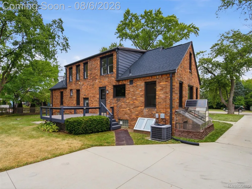 6177 Livernois Road Troy City, MI 48098