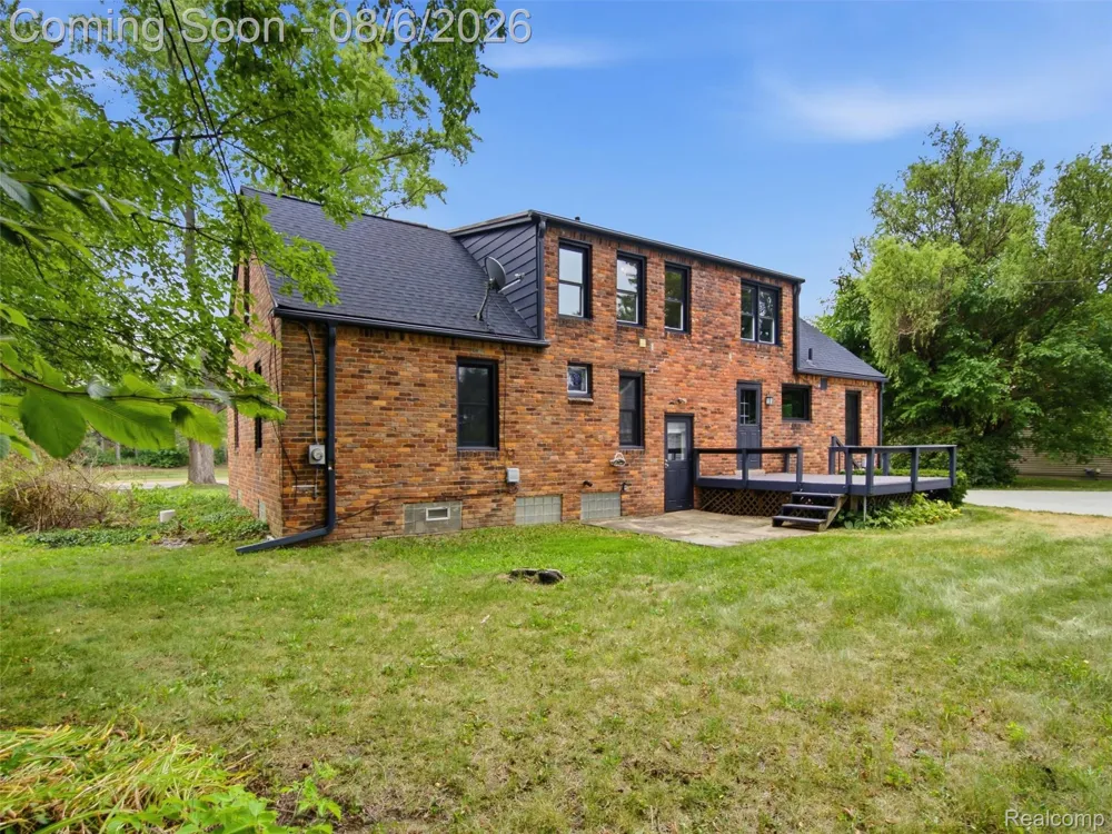 6177 Livernois Road Troy City, MI 48098