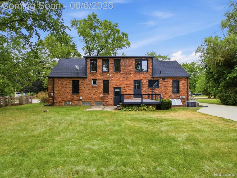 6177 Livernois Road Troy City, MI 48098
