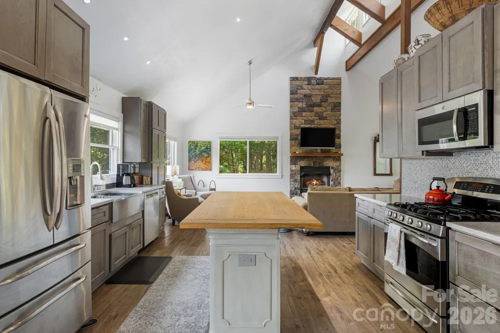129 Finney Lane Mars Hill, NC 28754