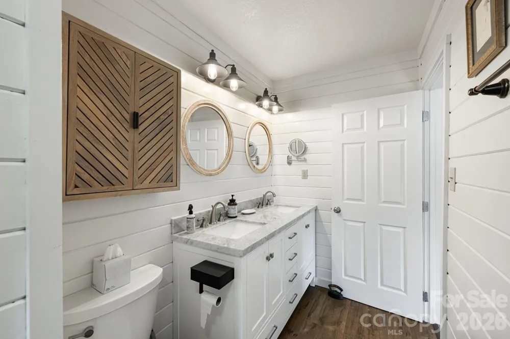129 Finney Lane Mars Hill, NC 28754