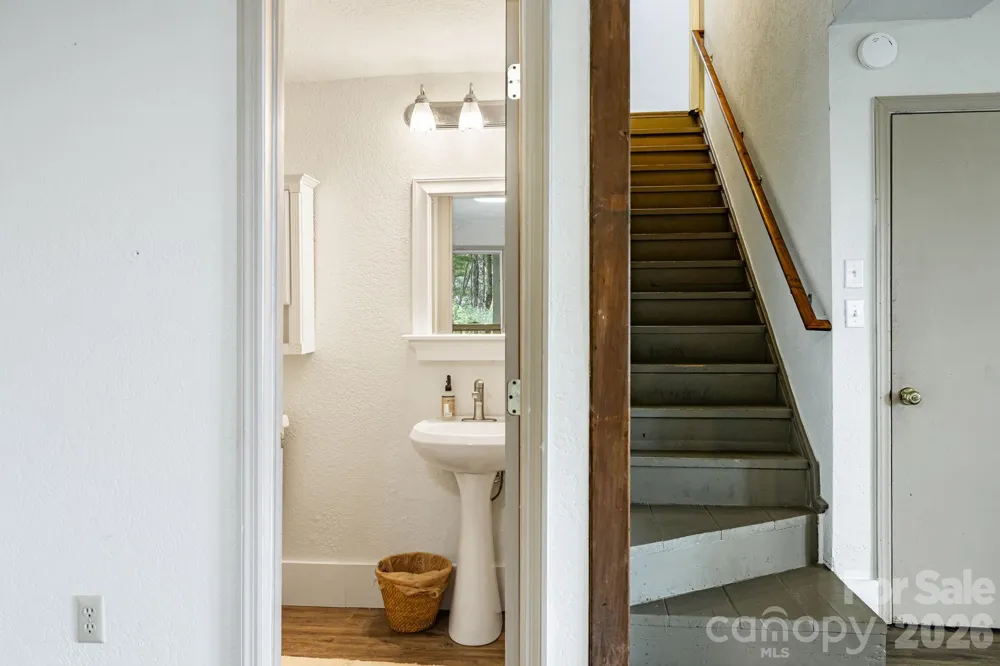 129 Finney Lane Mars Hill, NC 28754