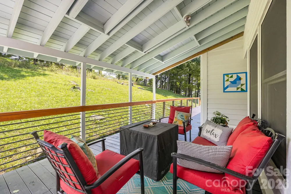 129 Finney Lane Mars Hill, NC 28754