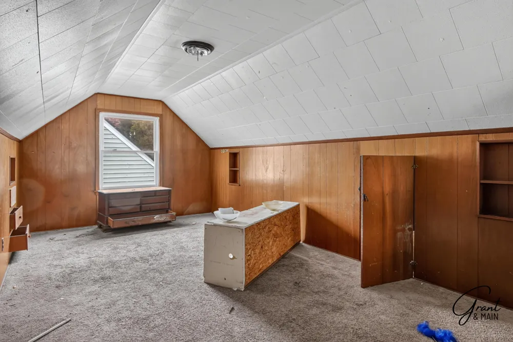 19335 Trinity Street Detroit, MI 48219