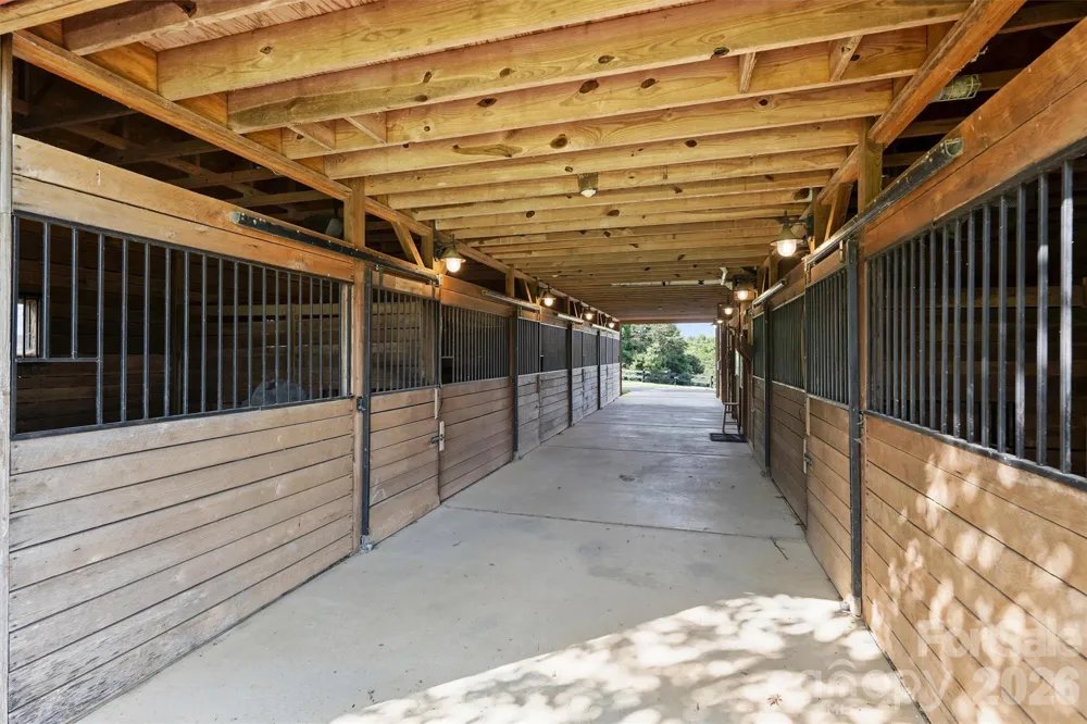 172 & 186 Tuckertown Road New London, NC 28127