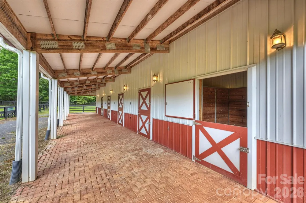 172 & 186 Tuckertown Road New London, NC 28127