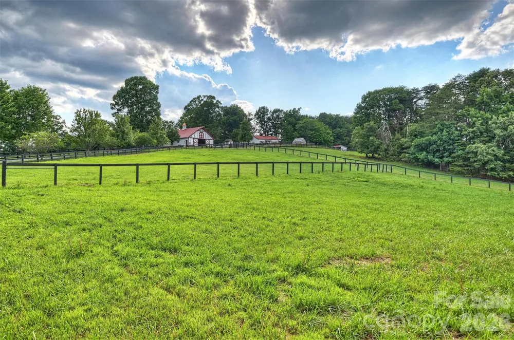 172 & 186 Tuckertown Road New London, NC 28127