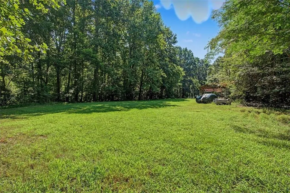 10589 Cumming Highway Canton, GA 30115