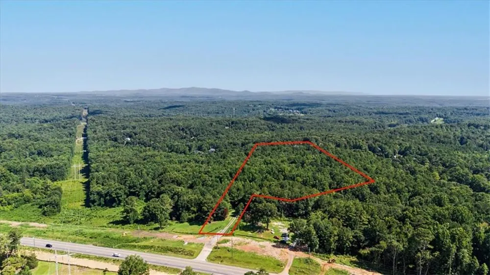 10589 Cumming Highway Canton, GA 30115
