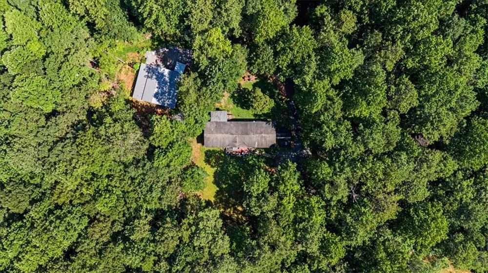 10589 Cumming Highway Canton, GA 30115