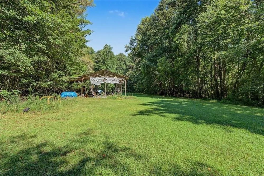 10589 Cumming Highway Canton, GA 30115