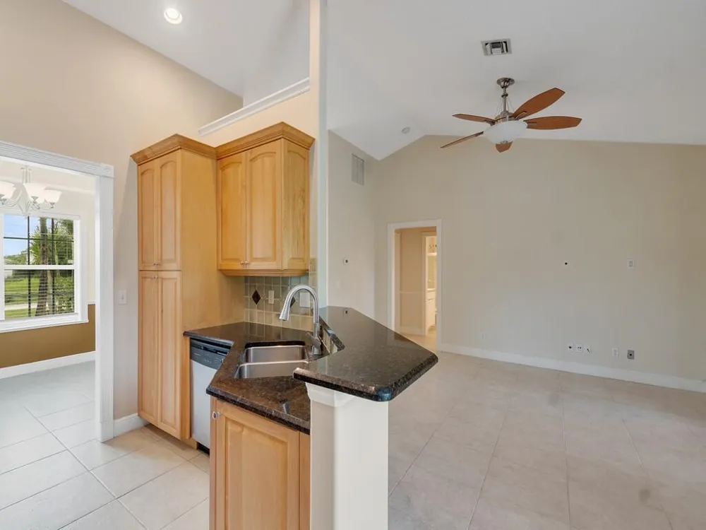 8978 100TH COURT Vero Beach, FL 32967