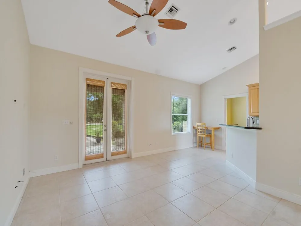 8978 100TH COURT Vero Beach, FL 32967