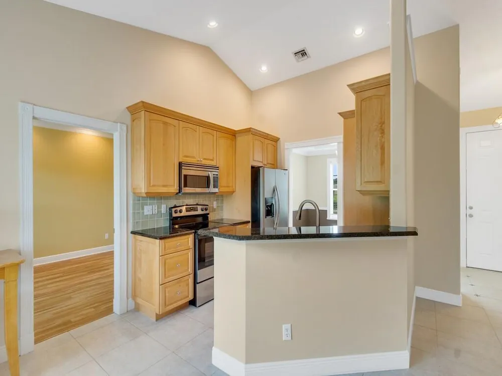8978 100TH COURT Vero Beach, FL 32967
