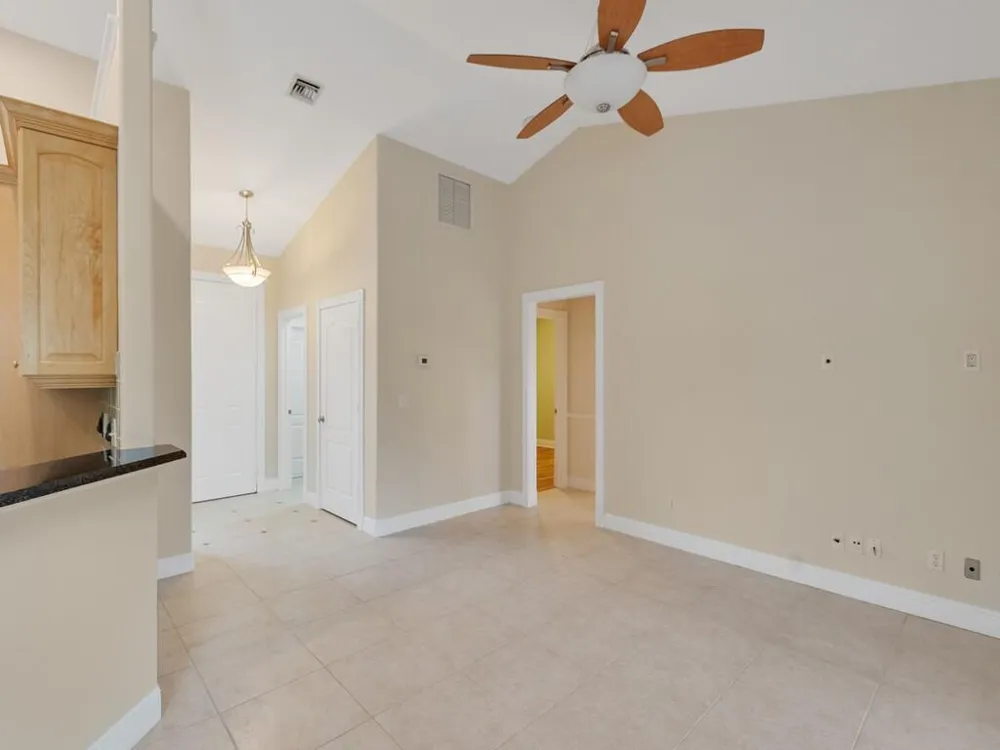 8978 100TH COURT Vero Beach, FL 32967