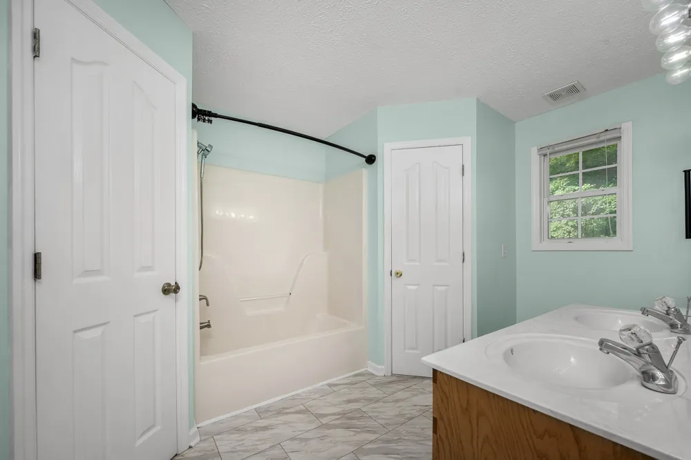 45 McAllister Ln Woodbury, TN 37190