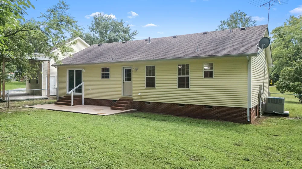 45 McAllister Ln Woodbury, TN 37190
