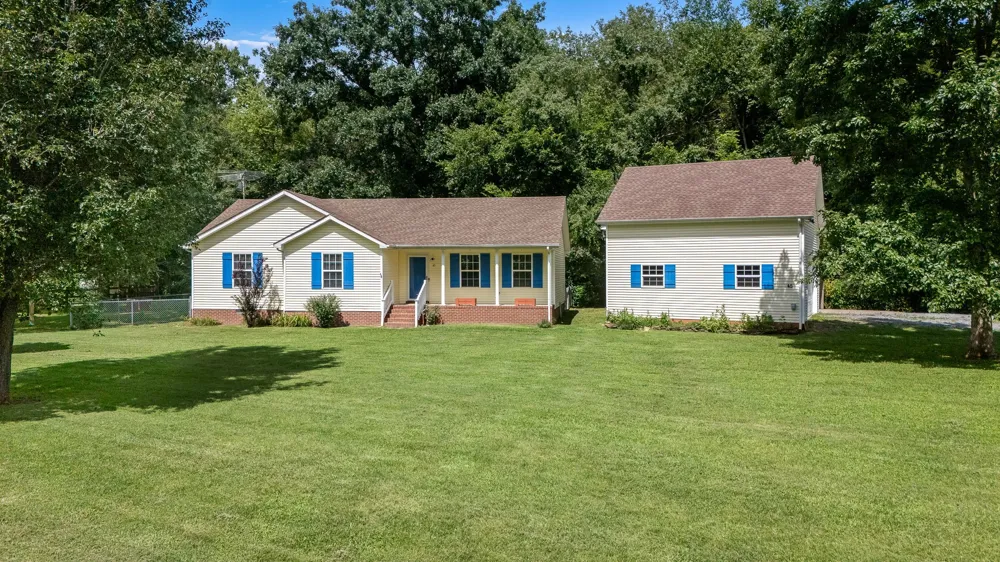 45 McAllister Ln Woodbury, TN 37190