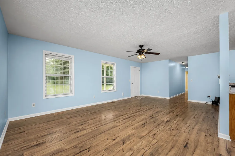 45 McAllister Ln Woodbury, TN 37190
