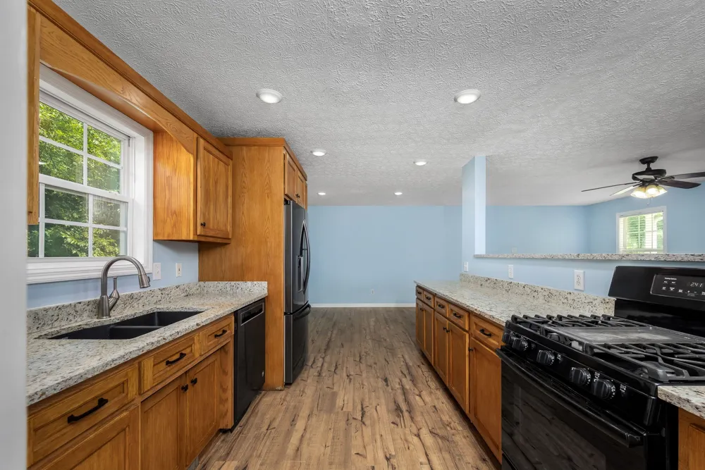 45 McAllister Ln Woodbury, TN 37190
