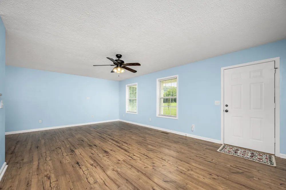 45 McAllister Ln Woodbury, TN 37190
