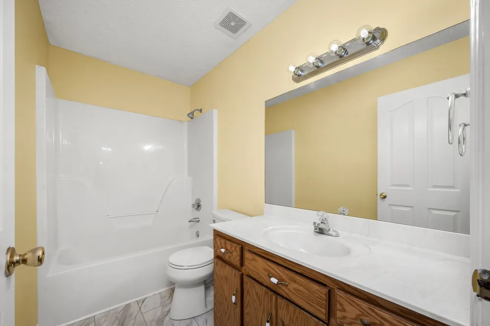 45 McAllister Ln Woodbury, TN 37190