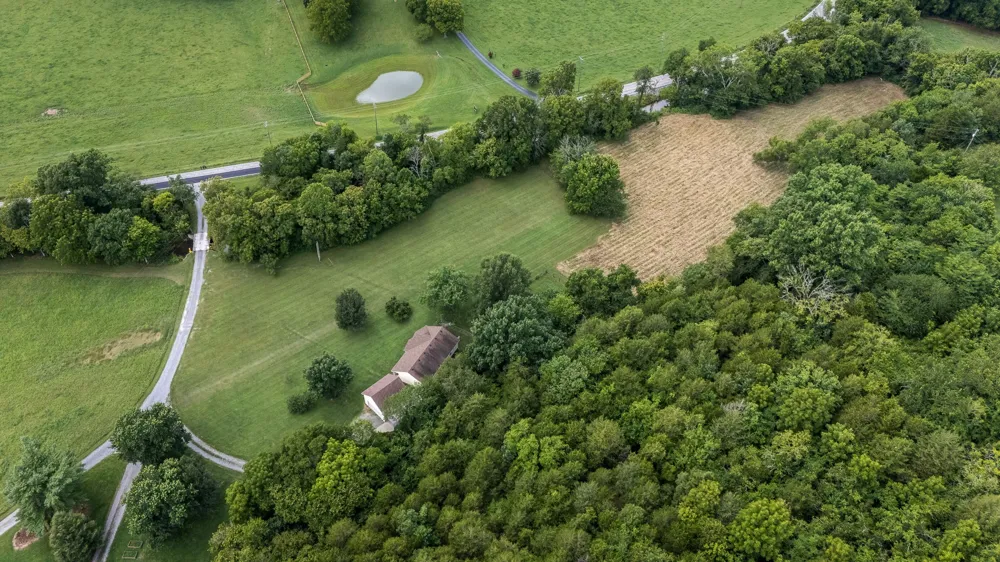 45 McAllister Ln Woodbury, TN 37190