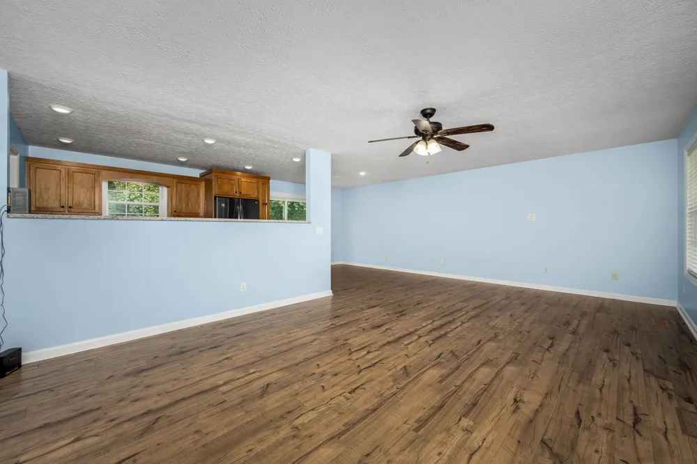 45 McAllister Ln Woodbury, TN 37190