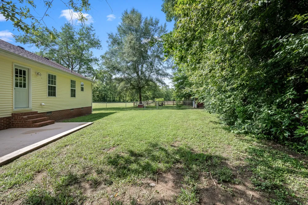 45 McAllister Ln Woodbury, TN 37190