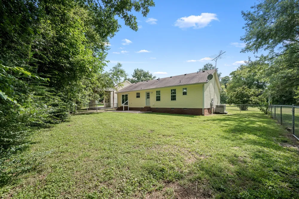 45 McAllister Ln Woodbury, TN 37190
