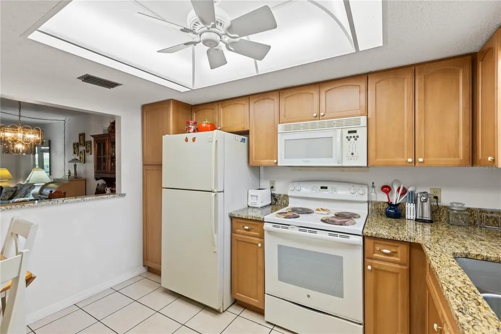 942 CAPRI ISLES BOULEVARD #105 Venice, FL 34292