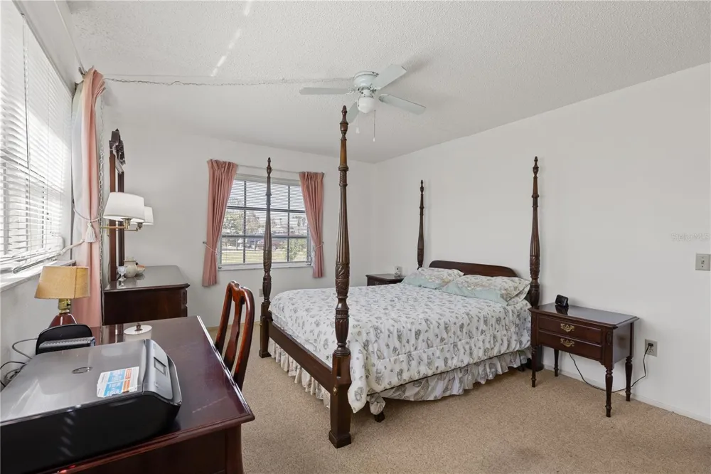942 CAPRI ISLES BOULEVARD #105 Venice, FL 34292