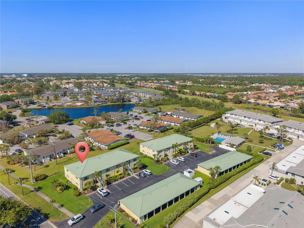 942 CAPRI ISLES BOULEVARD #105 Venice, FL 34292