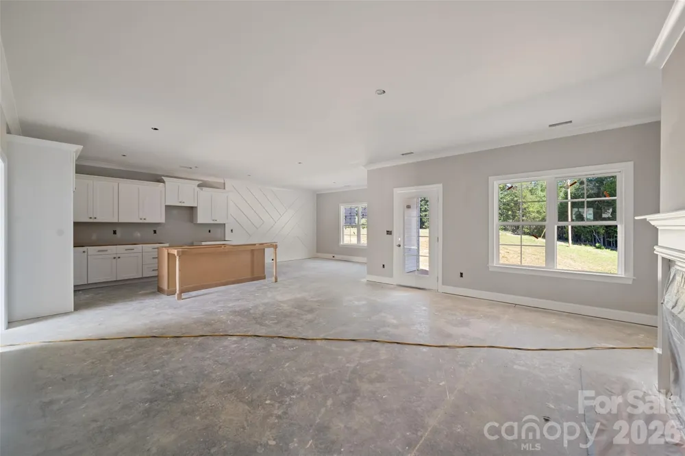 165 Canton Drive Lexington, NC 27295
