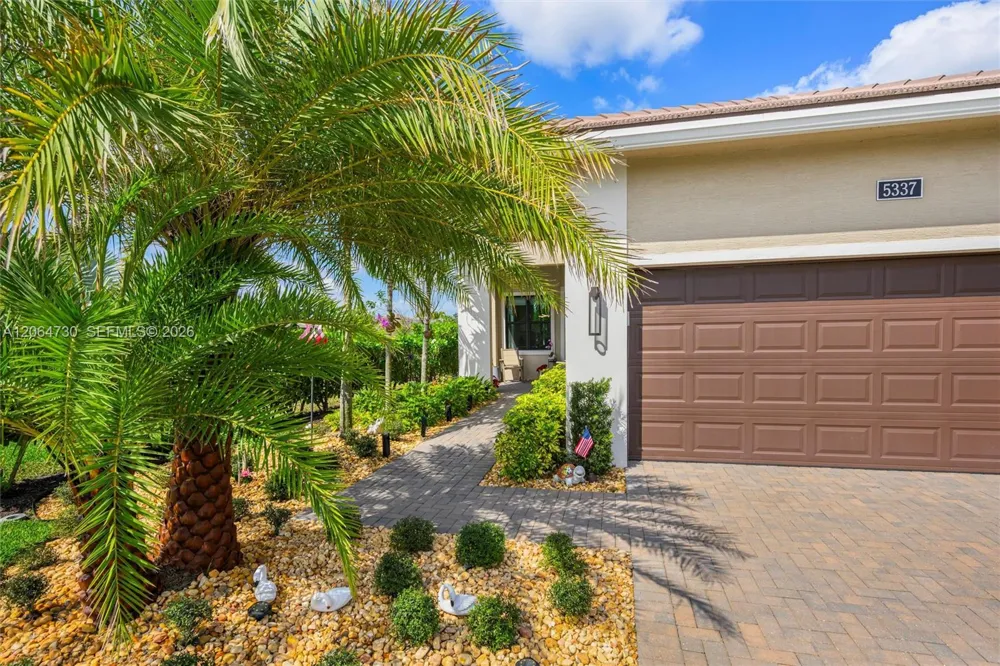 5337 Santa Rosa Ln Westlake, FL 33470