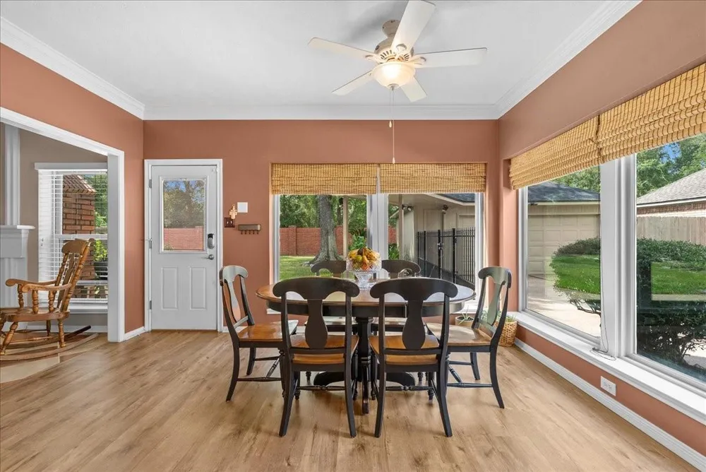 4318 Island Hills Drive Pasadena, TX 77059