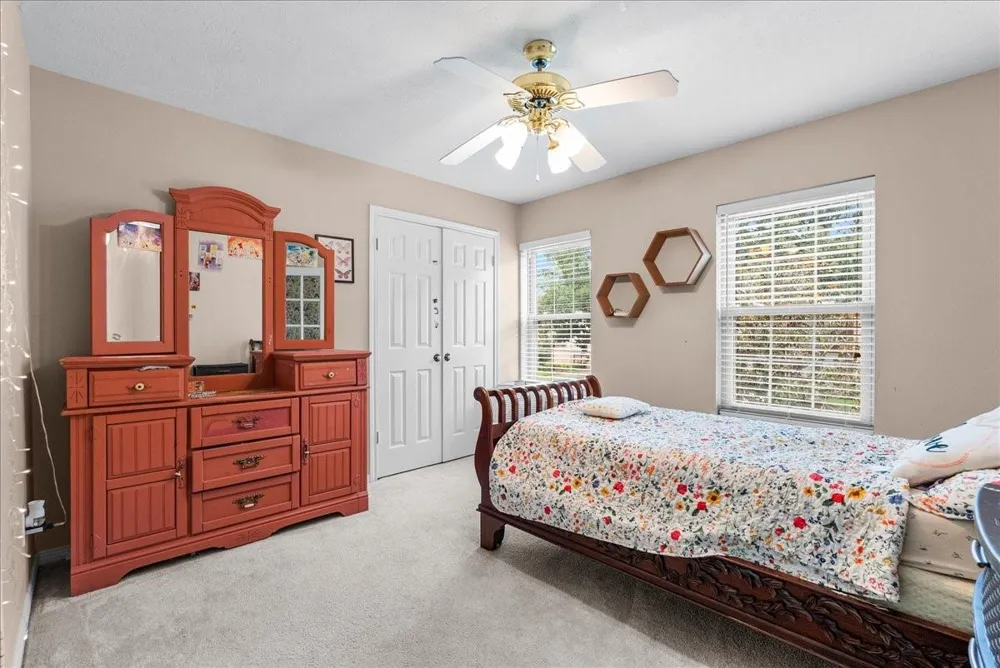 4318 Island Hills Drive Pasadena, TX 77059