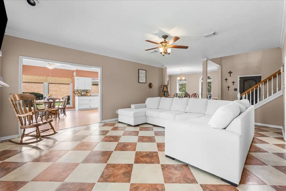 4318 Island Hills Drive Pasadena, TX 77059