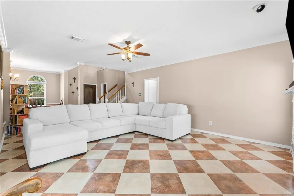 4318 Island Hills Drive Pasadena, TX 77059