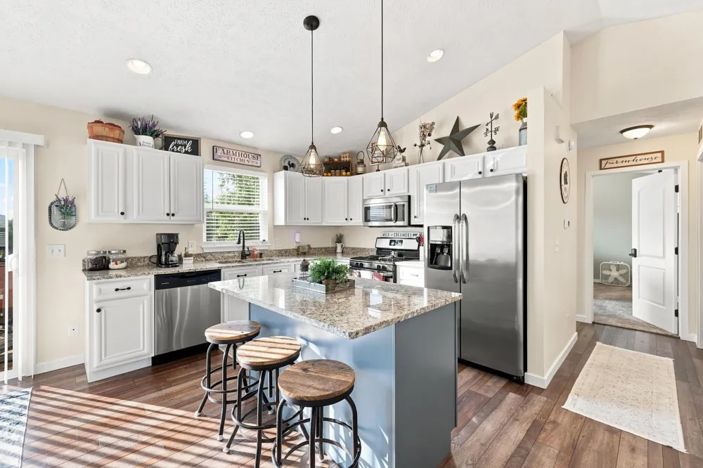 9752 Crystal Circle Zeeland, MI 49464